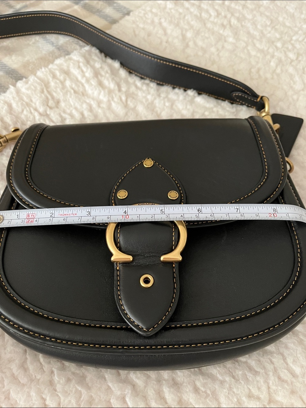 Gorgeous Coach Bag πΌ - Picture 11 of 15